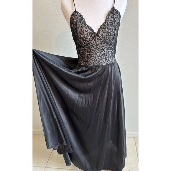 VTG 70s Nightgown Black Lace Bodice Long Maxi Glam Whimsygoth Romantic Flowy USA - Picture 16 of 16